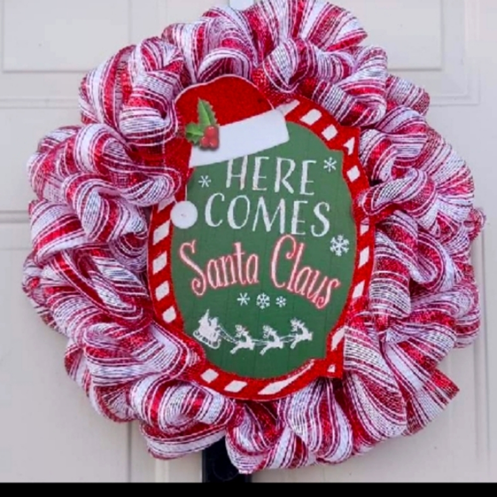 Red and White Santa Clause Wreath